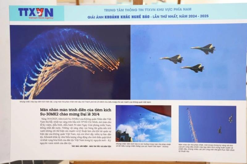Thông tấn xã Việt Nam khu vực phía nam trao giải ảnh Khoảnh khắc nghề báo- Ảnh 4. Thông tấn xã Việt Nam khu vực phía nam trao giải ảnh Khoảnh khắc nghề báo- Ảnh 4.