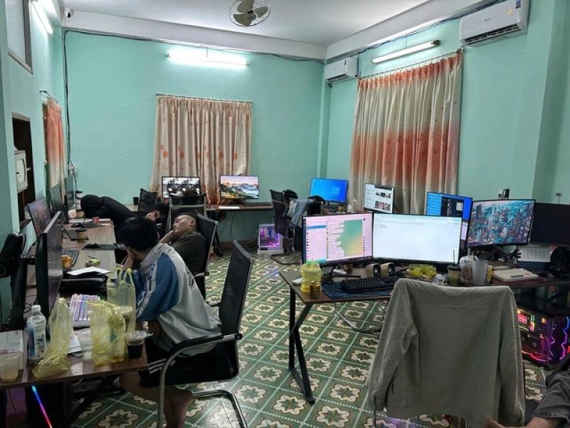 Bắt nhóm tội phạm công nghệ cao đánh cắp thông tin thẻ tín dụng- Ảnh 2. Bắt nhóm tội phạm công nghệ cao đánh cắp thông tin thẻ tín dụng- Ảnh 2.