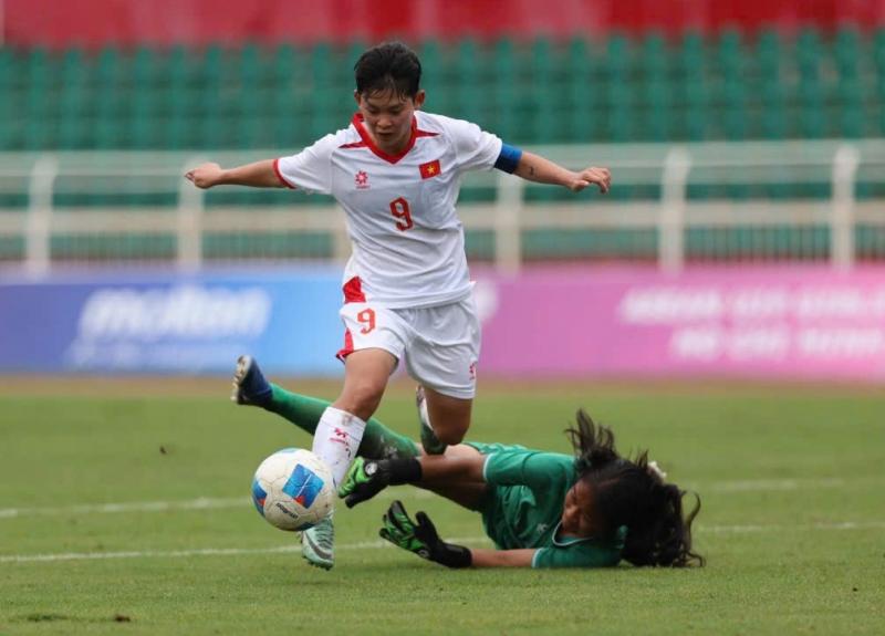 U.19 Việt Nam thắng không tưởng tại giải nữ: Hẹn Thái Lan ở chung kết Đông Nam Á?- Ảnh 1. U.19 Việt Nam thắng không tưởng tại giải nữ: Hẹn Thái Lan ở chung kết Đông Nam Á?- Ảnh 1.