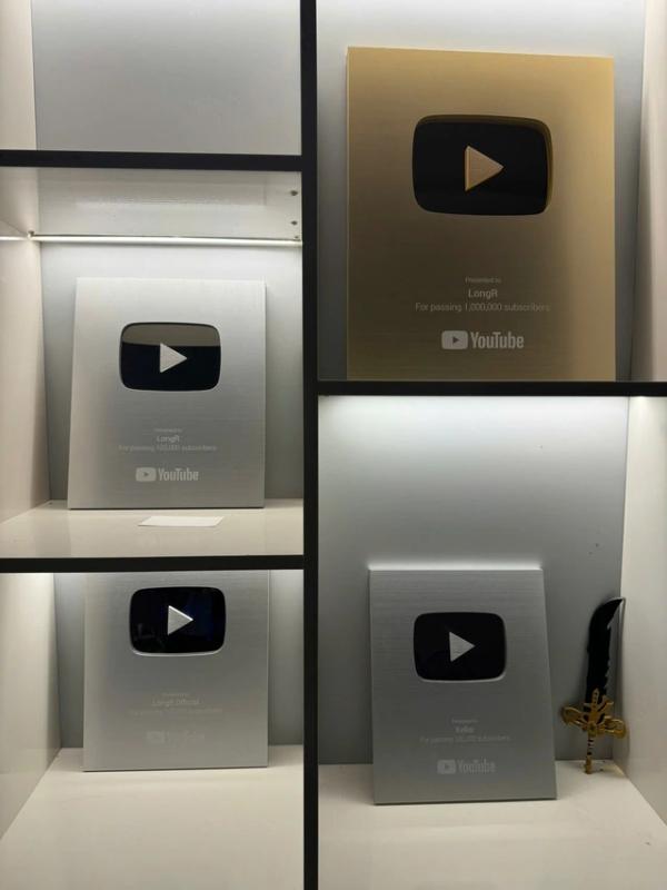 Chàng trai 18 tuổi đạt nút vàng và 3 nút bạc YouTube nhờ làm nội dung game - Ảnh 3.