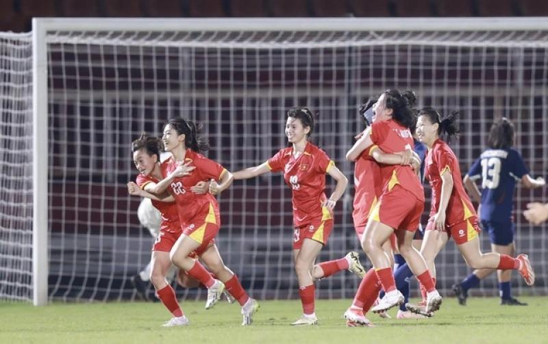 U.19 Việt Nam á quân giải Đông Nam Á: 3 lần thất bại trước Thái Lan- Ảnh 2. U.19 Việt Nam á quân giải Đông Nam Á: 3 lần thất bại trước Thái Lan- Ảnh 2.
