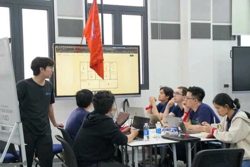 Học sinh hoàn cảnh khó khăn mong thông qua đề xuất hỗ trợ 3,6 triệu/tháng - Ảnh 1.