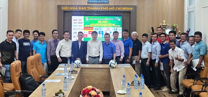 Giải bóng đá Hội Nhà báo TP.HCM 2025: Quyết phân thắng bại, không chấp nhận hòa!- Ảnh 2. Giải bóng đá Hội Nhà báo TP.HCM 2025: Quyết phân thắng bại, không chấp nhận hòa!- Ảnh 2.