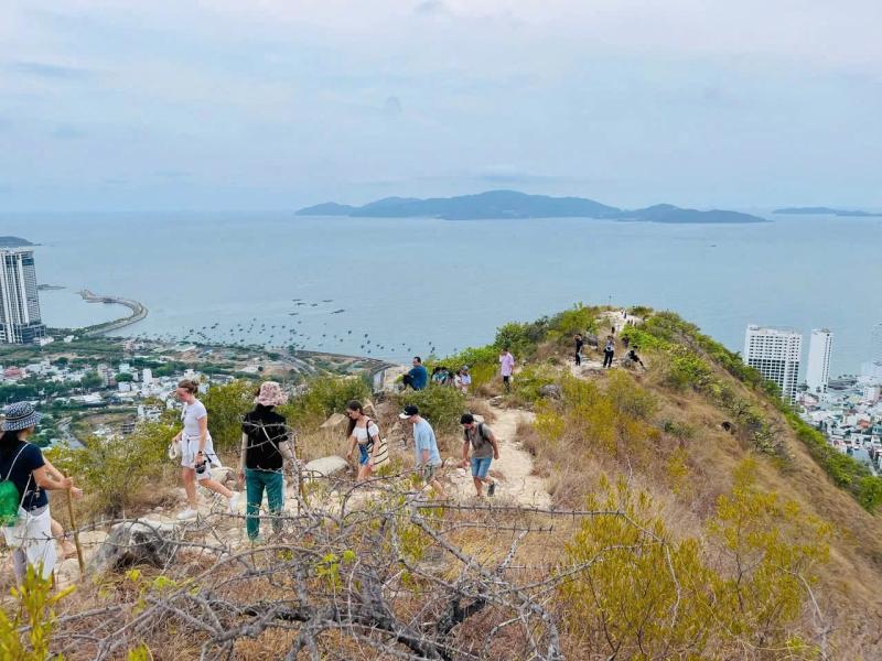 Liên tiếp cứu hộ du khách lạc núi, Khánh Hòa tìm giải pháp quản lý- Ảnh 5. Liên tiếp cứu hộ du khách lạc núi, Khánh Hòa tìm giải pháp quản lý- Ảnh 5.