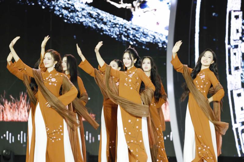 Chung kết Hoa hậu Việt Nam 2024: Tranh tài giữa 25 người đẹp tại TP . Huế - Ảnh 2.