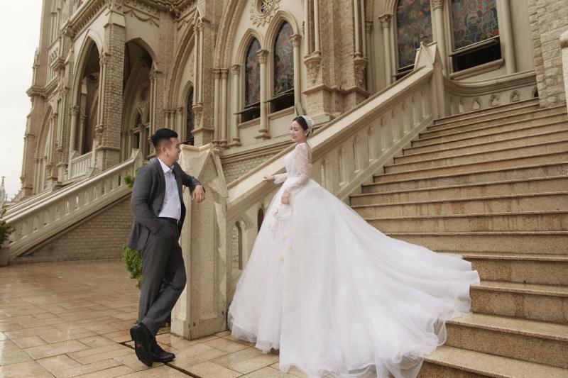 'Bé An' Hùng Thuận tung ảnh cưới, nhan sắc người bạn đời gây chú ý - Ảnh 2.