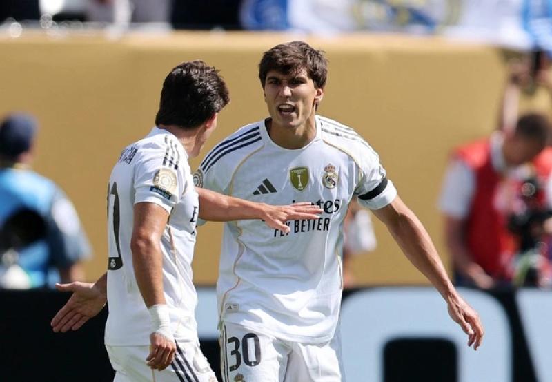 'Canh bạc' của HLV Alonso thắng lớn, Real Madrid hạ kịch tính Dortmund: Đấu PSG ở bán kết- Ảnh 1. 'Canh bạc' của HLV Alonso thắng lớn, Real Madrid hạ kịch tính Dortmund: Đấu PSG ở bán kết- Ảnh 1.