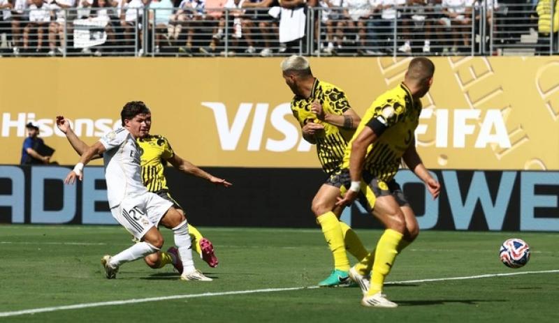 'Canh bạc' của HLV Alonso thắng lớn, Real Madrid hạ kịch tính Dortmund: Đấu PSG ở bán kết- Ảnh 2. 'Canh bạc' của HLV Alonso thắng lớn, Real Madrid hạ kịch tính Dortmund: Đấu PSG ở bán kết- Ảnh 2.