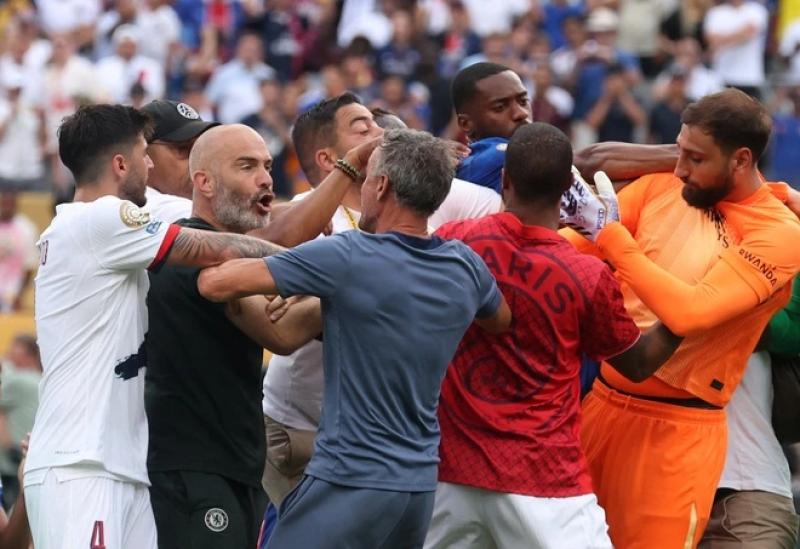 PSG thua đau chung kết, HLV Enrique tát vào mặt tiền đạo Chelsea: Chuyện gì đã xảy ra?- Ảnh 1. PSG thua đau chung kết, HLV Enrique tát vào mặt tiền đạo Chelsea: Chuyện gì đã xảy ra?- Ảnh 1.