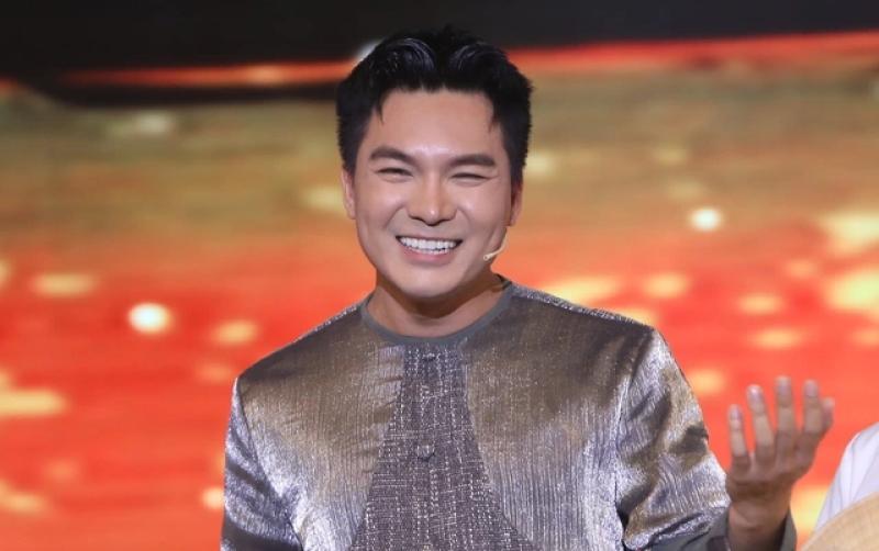 Cựu tiếp viên hàng không thi ‘Tình bolero’ là ai? - Ảnh 1.