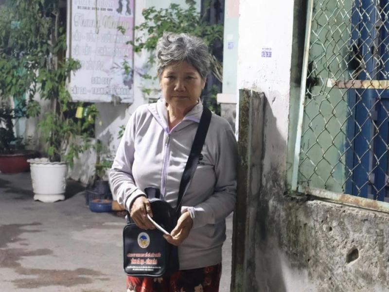 Xin cứu người phụ nữ bán vé số, vay nợ để lo đám tang cho mẹ- Ảnh 7. Xin cứu người phụ nữ bán vé số, vay nợ để lo đám tang cho mẹ- Ảnh 7.