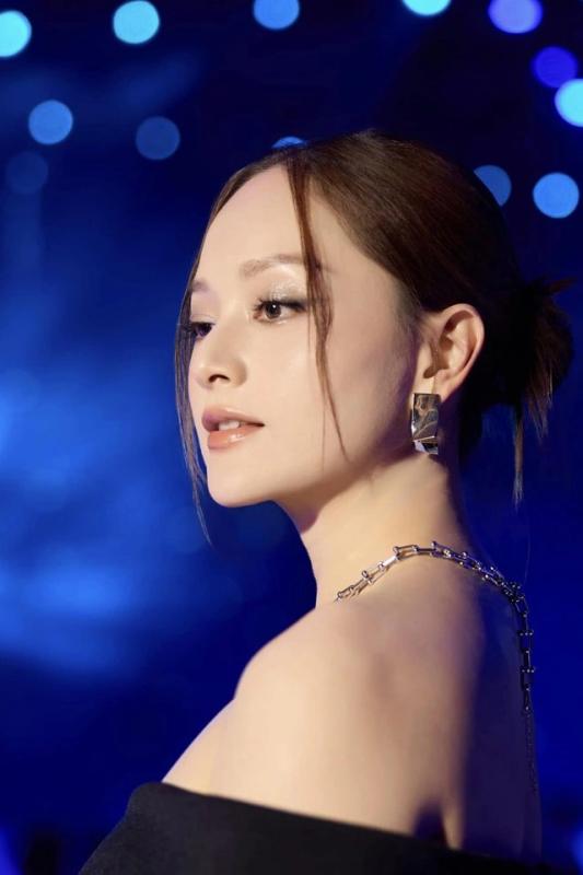 Lan Phương ly thân chồng Tây: Tôi đang ở giai đoạn không dễ dàng gì- Ảnh 4. Lan Phương ly thân chồng Tây: Tôi đang ở giai đoạn không dễ dàng gì- Ảnh 4.