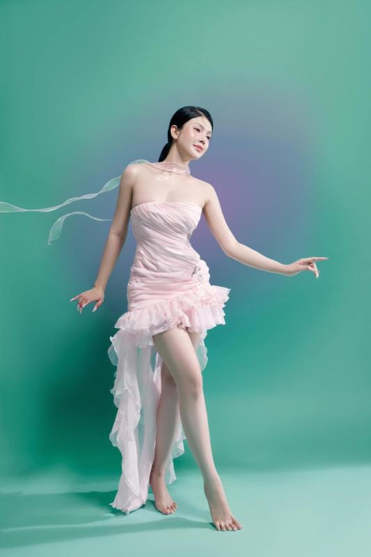 'Ngọc nữ bolero' gây sốt khi ghi danh cuộc thi Miss Grand Vietnam 2025 - Ảnh 4.