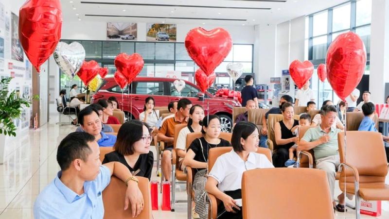 3 mẫu xe được hưởng nhiều ưu đãi nhất trong tháng 7 của Toyota - Ảnh 4. 3 mẫu xe được hưởng nhiều ưu đãi nhất trong tháng 7 của Toyota - Ảnh 4.