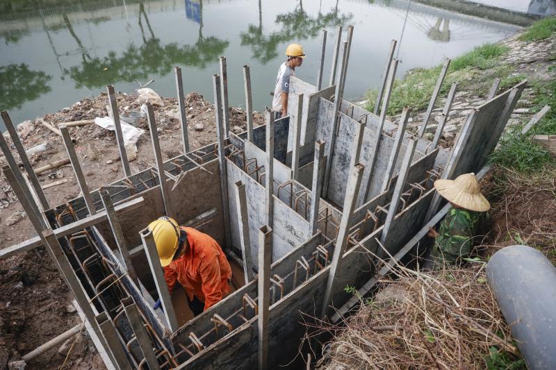 Hà Nội gấp rút 'hồi sinh' sông Tô Lịch - Ảnh 7.