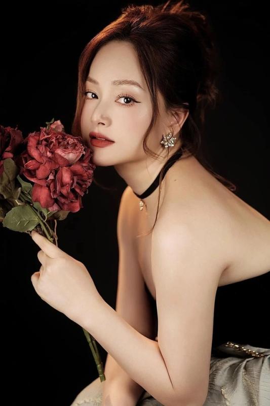 Lan Phương ly thân chồng Tây: Tôi đang ở giai đoạn không dễ dàng gì- Ảnh 1. Lan Phương ly thân chồng Tây: Tôi đang ở giai đoạn không dễ dàng gì- Ảnh 1.