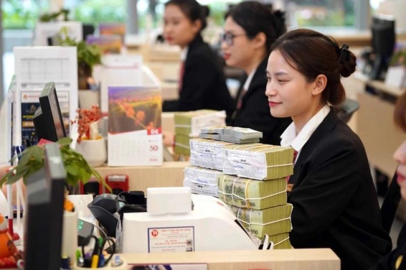 Xung quanh khả năng bỏ room tín dụng- Ảnh 1. Xung quanh khả năng bỏ room tín dụng- Ảnh 1.