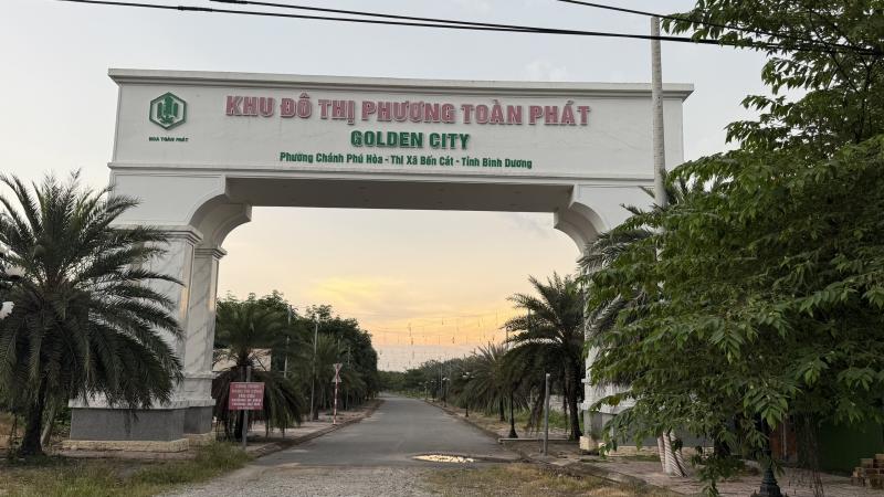 Những dự án khu dân cư không một bóng người- Ảnh 2. Những dự án khu dân cư không một bóng người- Ảnh 2.