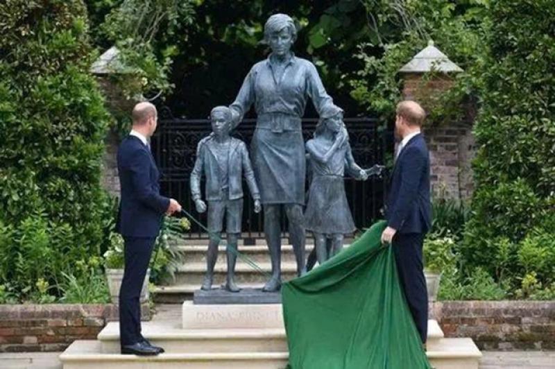 Hoàng tử William có hành động cảm động để gìn giữ di sản của Công nương Diana - Ảnh 2.