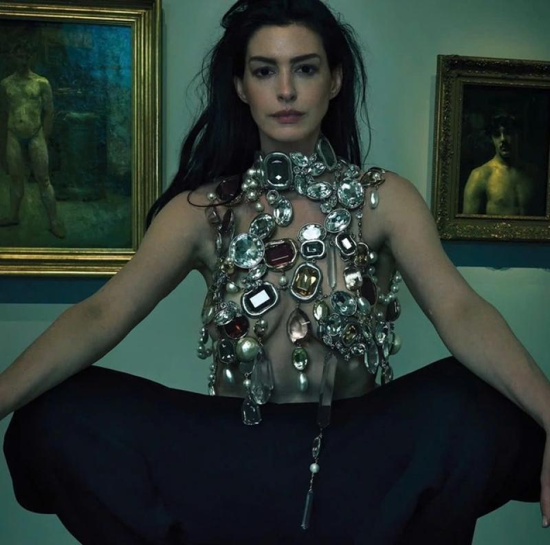 Người bạn thân nổi tiếng duy nhất của Anne Hathaway ở Hollywood - Ảnh 2.