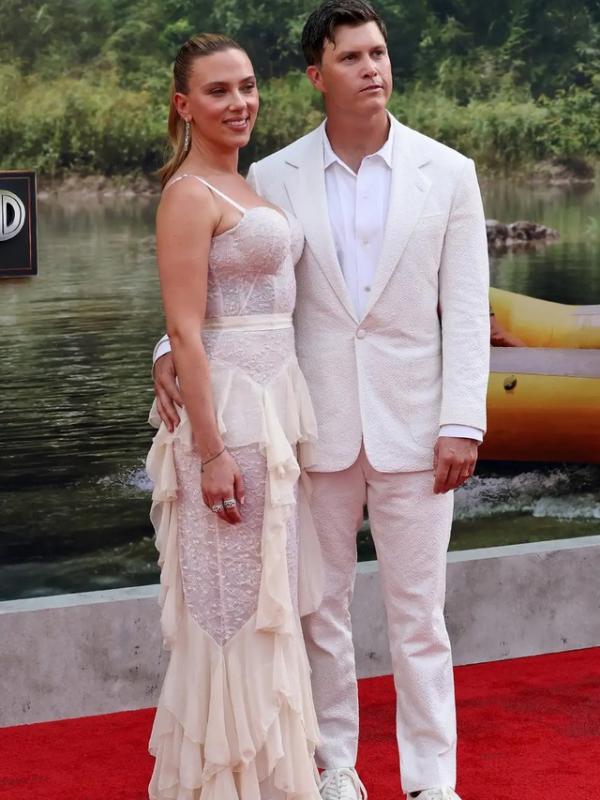 Chồng Scarlett Johansson phản ứng ra sao khi vợ hôn bạn diễn ngoài đời? - Ảnh 3.