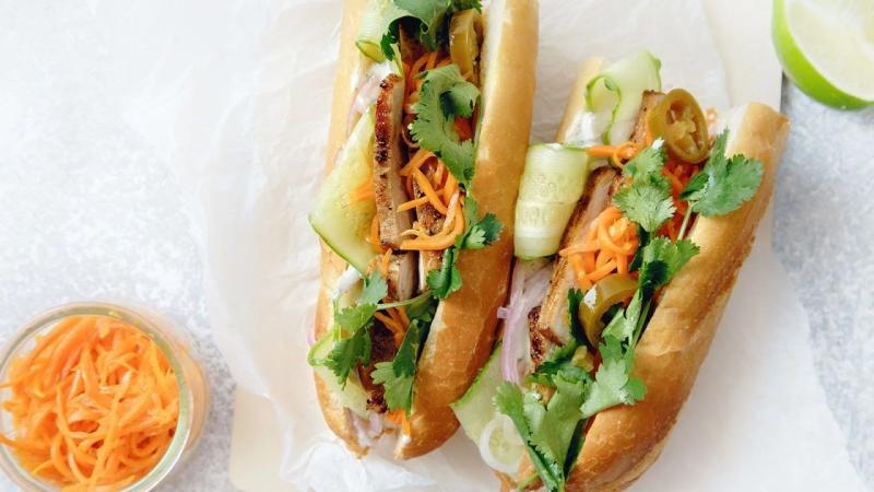 Món Việt duy nhất trong top 10 món ăn đường phố ngon nhất châu Á- Ảnh 7. Món Việt duy nhất trong top 10 món ăn đường phố ngon nhất châu Á- Ảnh 7.