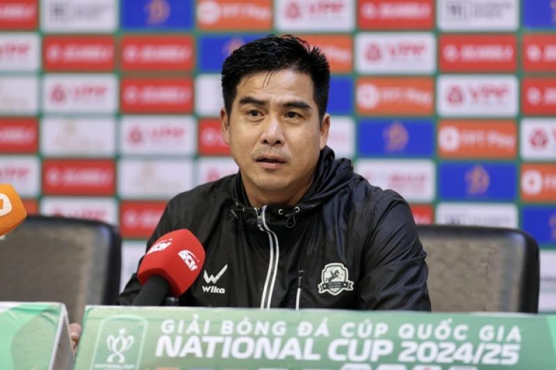 Nghiệp HLV 'long đong' của những nhà vô địch AFF Cup 2008: Hiếm ai suôn sẻ!- Ảnh 2. Nghiệp HLV 'long đong' của những nhà vô địch AFF Cup 2008: Hiếm ai suôn sẻ!- Ảnh 2.