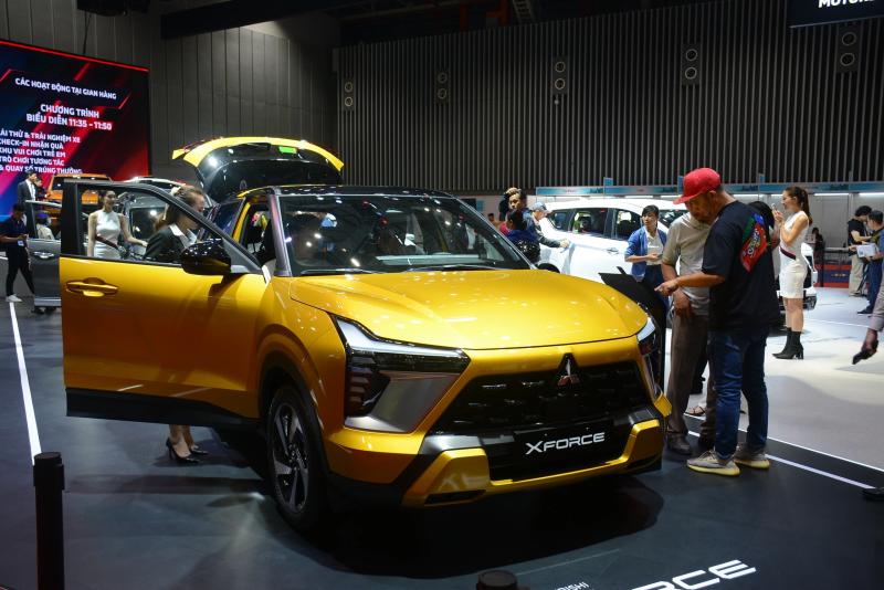 10 ô tô động cơ xăng, dầu bán chạy nhất Việt Nam nửa đầu năm 2025 - Ảnh 9.
