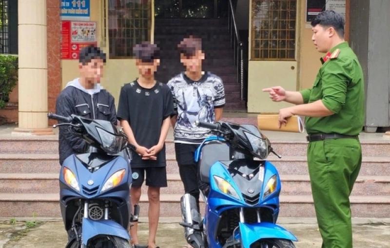 Trộm xe máy như học trên mạng: Ba thiếu niên sa lưới trong đêm ở Đà Nẵng - Ảnh 1. Trộm xe máy, ba thiếu niên sa lưới trong đêm ở Đà Nẵng - Ảnh 1.