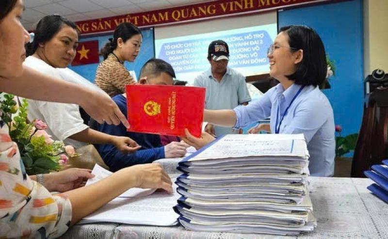 Cấp xã sau sáp nhập làm gì trong lĩnh vực đất đai từ 1.7?- Ảnh 1. Cấp xã sau sáp nhập làm gì trong lĩnh vực đất đai từ 1.7?- Ảnh 1.