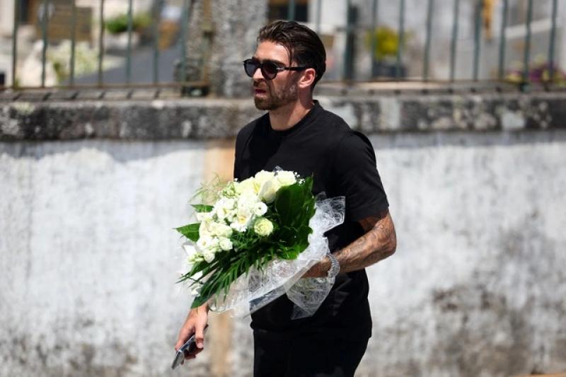 Lễ tưởng niệm riêng tư Diogo Jota và em trai, Tổng thống và Thủ tướng Bồ Đào Nha đến chia buồn - Ảnh 7. Lễ tưởng niệm riêng tư Diogo Jota và em trai, Tổng thống và Thủ tướng Bồ Đào Nha đến chia buồn - Ảnh 7.