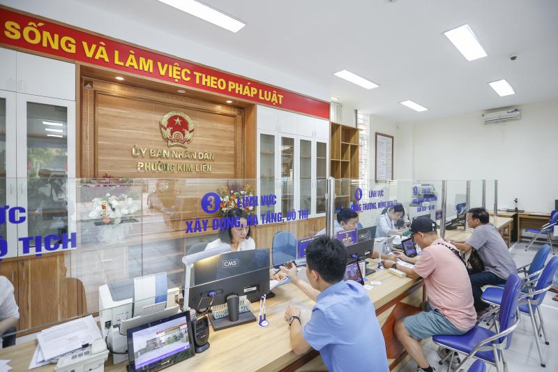 UBND P.Kim Liên Ưu tiên người dân khi triển khai chính quyền địa phương 2 cấp - Ảnh 1. UBND P.Kim Liên Ưu tiên người dân khi triển khai chính quyền địa phương 2 cấp - Ảnh 1.
