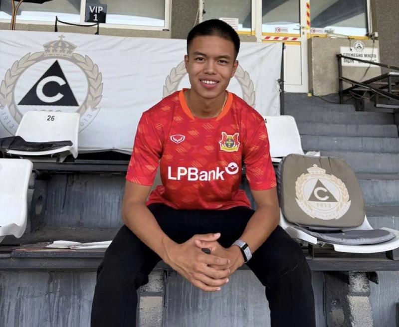 Cầu thủ Việt kiều châu Âu đổ về V-League: Đội tuyển Việt Nam sẽ mạnh hơn- Ảnh 1. Cầu thủ Việt kiều châu Âu đổ về V-League: Đội tuyển Việt Nam sẽ mạnh hơn- Ảnh 1.
