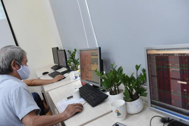 Vì sao nhiều công ty chứng khoán báo lợi nhuận đi lùi?- Ảnh 1. Vì sao nhiều công ty chứng khoán báo lợi nhuận đi lùi?- Ảnh 1.