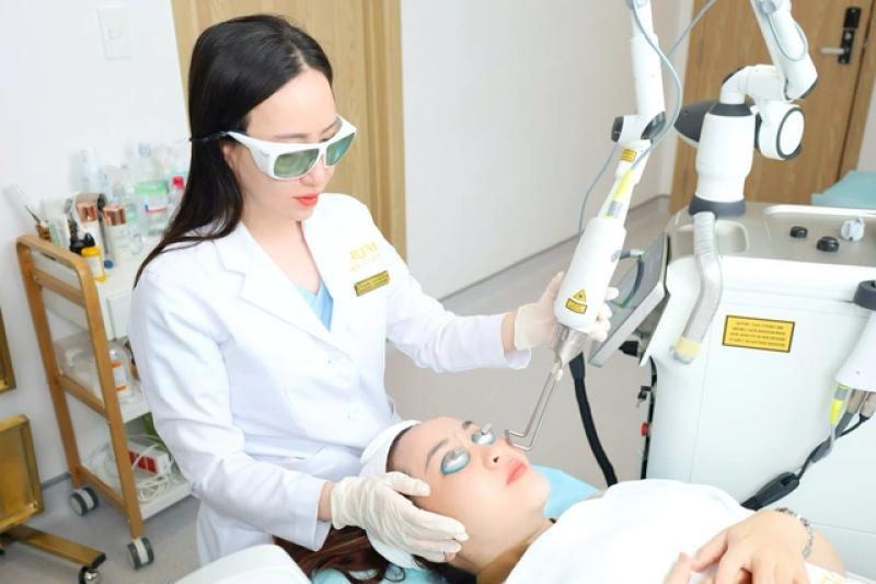 Citrine Derma Clinic tiên phong đưa công nghệ laser đa nhiệm Fotona Dynamis Max về Việt Nam - Ảnh 3. Citrine Derma Clinic tiên phong đưa công nghệ laser đa nhiệm Fotona Dynamis Max về Việt Nam - Ảnh 3.