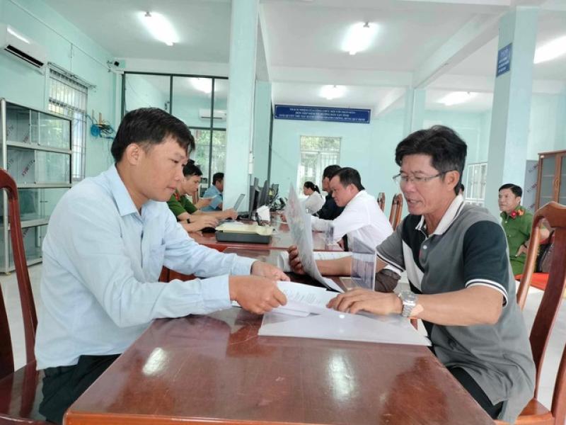 Vận hành chính quyền địa phương 2 cấp tại miền Tây: Thủ tục hành chính ra sao?- Ảnh 5. Vận hành chính quyền địa phương 2 cấp tại miền Tây: Thủ tục hành chính ra sao?- Ảnh 5.
