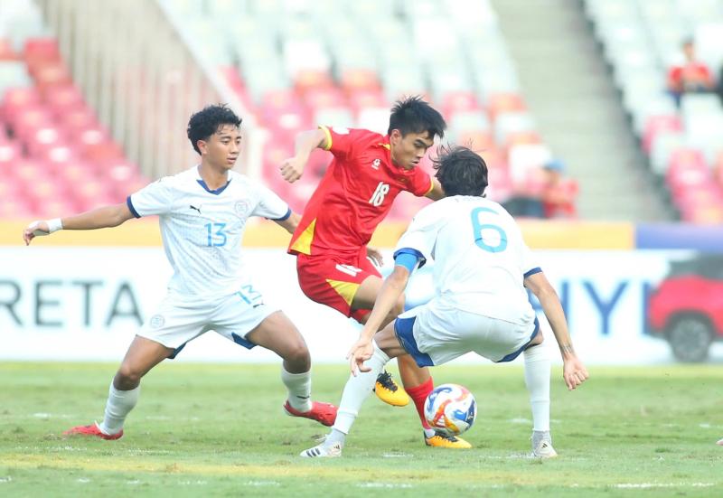 Ông Kim Sang-sik quyết đoán, U.23 Việt Nam tạo lợi thế lớn trước Indonesia ở chung kết- Ảnh 5. Ông Kim Sang-sik quyết đoán, U.23 Việt Nam tạo lợi thế lớn trước Indonesia ở chung kết- Ảnh 5.