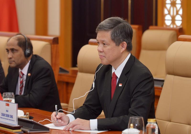 Đại tướng Phan Văn Giang đón tiếp Bộ trưởng Quốc phòng Singapore thúc đẩy hợp tác đào tạo - Ảnh 3. Đại tướng Phan Văn Giang đón tiếp Bộ trưởng Quốc phòng Singapore thúc đẩy hợp tác đào tạo - Ảnh 3.