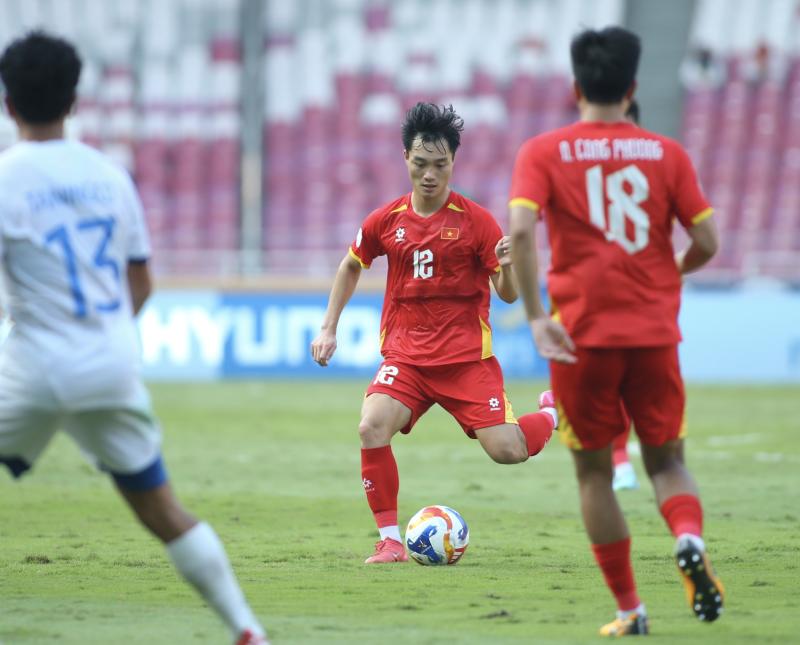Người hùng U.23 Việt Nam: Chưa đá V-League phút nào vẫn thành 'quân bài tẩy', anh là ai?- Ảnh 1. Người hùng U.23 Việt Nam: Chưa đá V-League phút nào vẫn thành 'quân bài tẩy', anh là ai?- Ảnh 1.