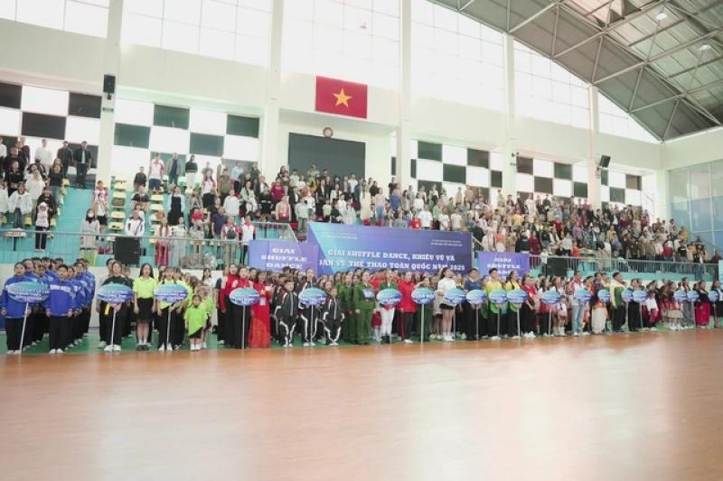 1.000 VĐV tranh tài hấp dẫn tại giải khiêu vũ, dân vũ thể thao toàn quốc- Ảnh 2. 1.000 VĐV tranh tài hấp dẫn tại giải khiêu vũ, dân vũ thể thao toàn quốc- Ảnh 2.