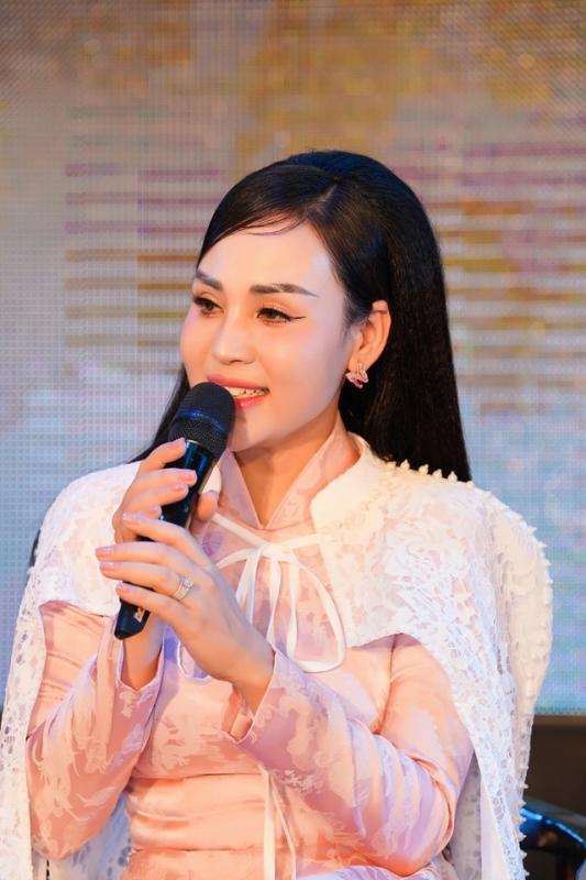 Ca sĩ Khánh Ly tiết lộ về tình bạn với NSND Phạm Phương Thảo- Ảnh 2. Ca sĩ Khánh Ly tiết lộ về tình bạn với NSND Phạm Phương Thảo- Ảnh 2.