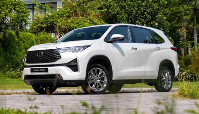 Người Việt mua sắm ngày càng nhiều ô tô hybrid, xe Toyota chiếm đa số - Ảnh 1.