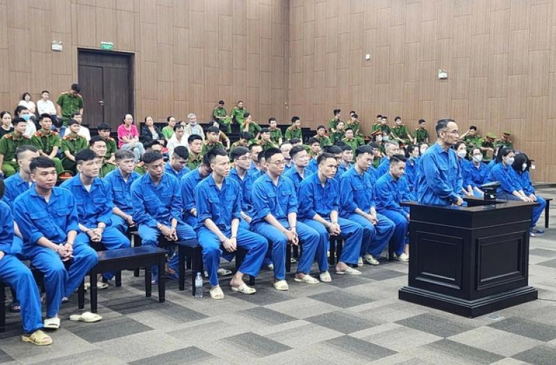 Nhân viên đòi nợ kiểu 'khủng bố điện thoại', giám đốc nói không biết - Ảnh 2.