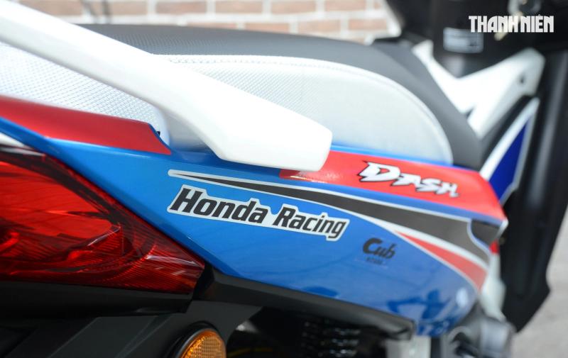 Honda Dash 125 HRC bản đặc biệt phong cách xe đua về Việt Nam chỉ 15 chiếc - Ảnh 2.