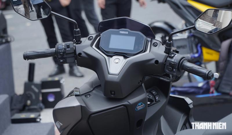 Giá cao hơn, Yamaha NVX thế hệ mới có gì 'đấu' Honda Air Blade 160 - Ảnh 6.