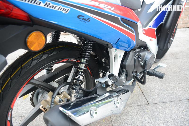 Honda Dash 125 HRC bản đặc biệt phong cách xe đua về Việt Nam chỉ 15 chiếc - Ảnh 11.