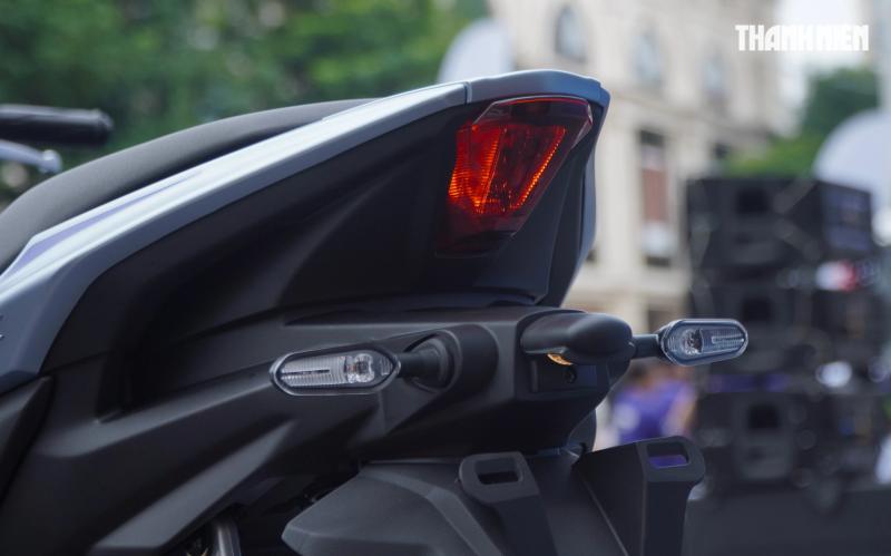 Giá cao hơn, Yamaha NVX thế hệ mới có gì 'đấu' Honda Air Blade 160 - Ảnh 4.