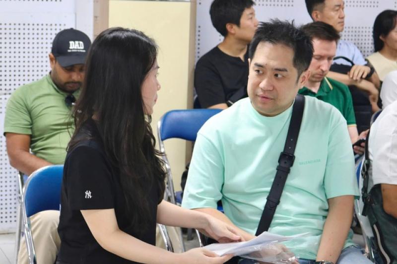 Người nước ngoài dễ dàng khai báo thuế khi có tài khoản VNeID- Ảnh 3. Người nước ngoài dễ dàng khai báo thuế khi có tài khoản VNeID- Ảnh 3.