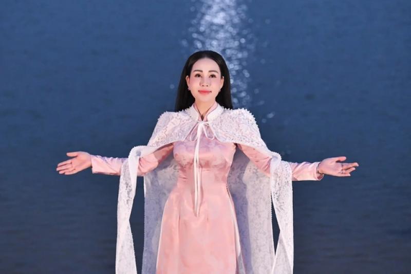 Ca sĩ Khánh Ly tiết lộ về tình bạn với NSND Phạm Phương Thảo- Ảnh 1. Ca sĩ Khánh Ly tiết lộ về tình bạn với NSND Phạm Phương Thảo- Ảnh 1.