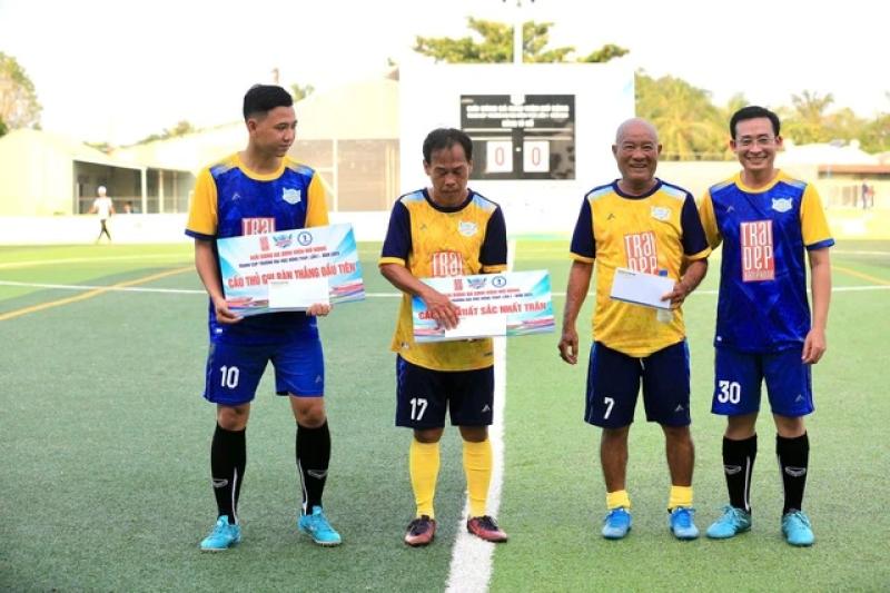Công Nhậm lập hat-trick, Minh 'nhí' ghi cú đúp tạo kịch tính tại Trường ĐH Đồng Tháp- Ảnh 3. Công Nhậm lập hat-trick, Minh 'nhí' ghi cú đúp tạo kịch tính tại Trường ĐH Đồng Tháp- Ảnh 3.